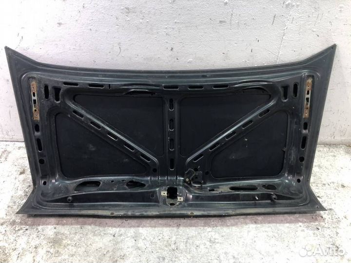 Крышка багажника Мерседес