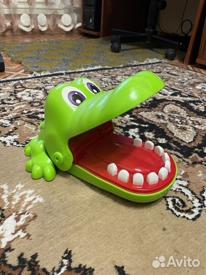Игрушка крокодил