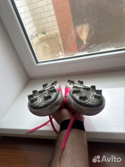 Футбольные бутсы mercurial