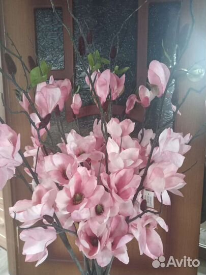 Композиция из цветов для декора