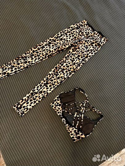 Костюм для фитнеса женский