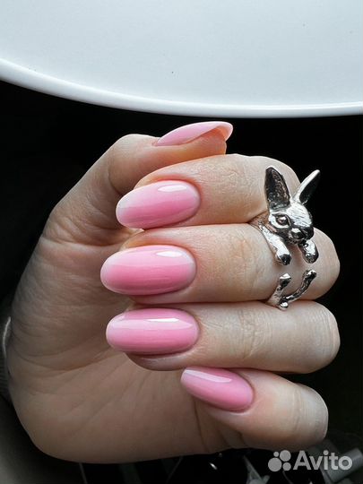 Мастер маникюра