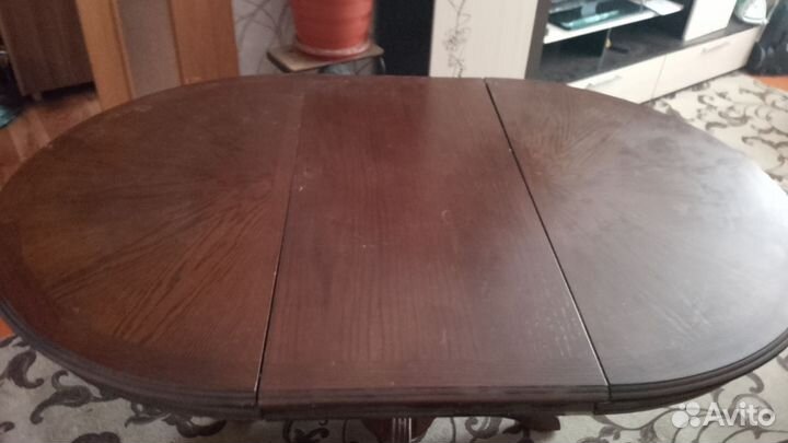 Стол обеденный