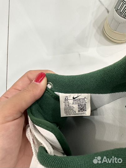 Кроссовки новые nike