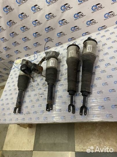 Пневмоамортизатор Audi A8 D3 2002-2010