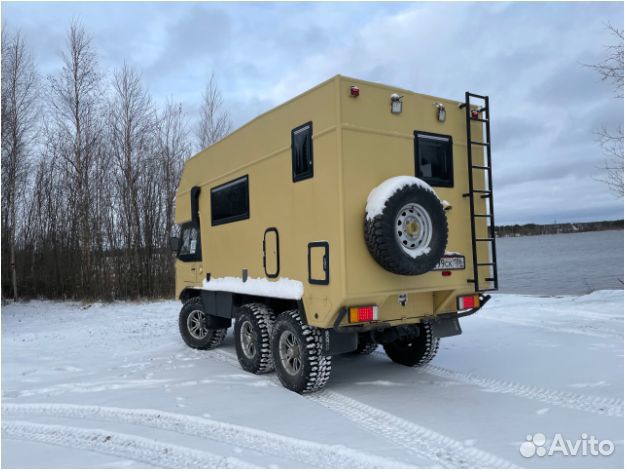 Альковный Pinzgauer 712, 2022