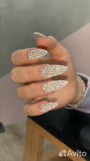 Маникюр на дому