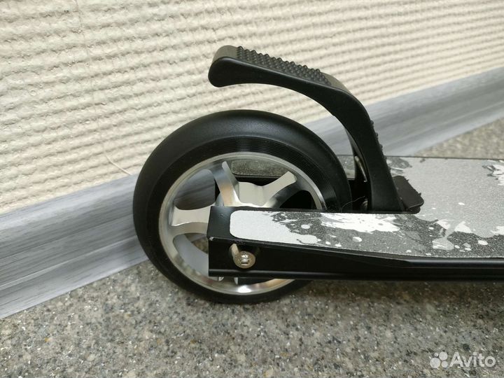 Самокат трюковой