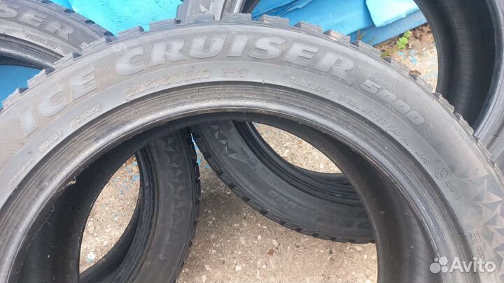 Bridgestone Ice Cruiser 5000 215/50 R17