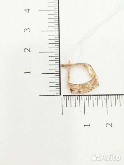 Серьги с синтетическим камнем Золото