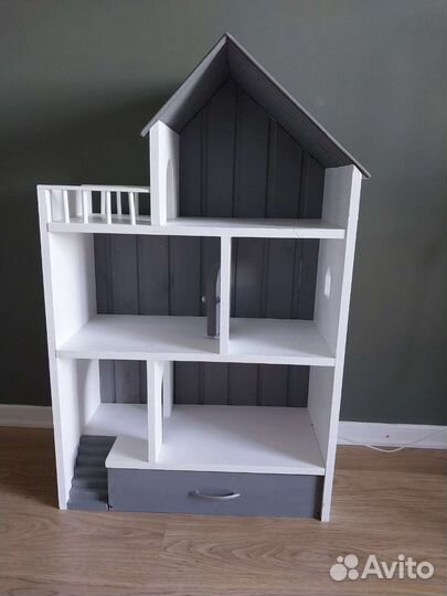 Домик кукольный ручной работы