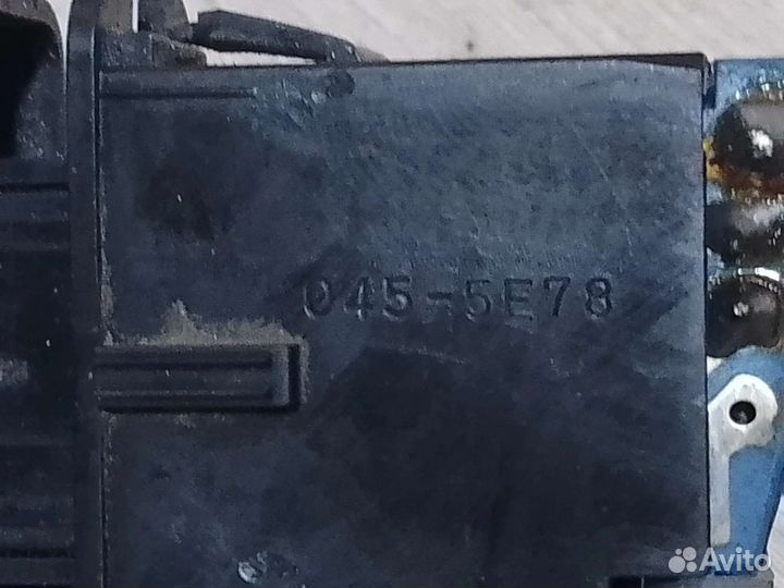 Кнопка аварийной сигнализации mazda bongo friendee