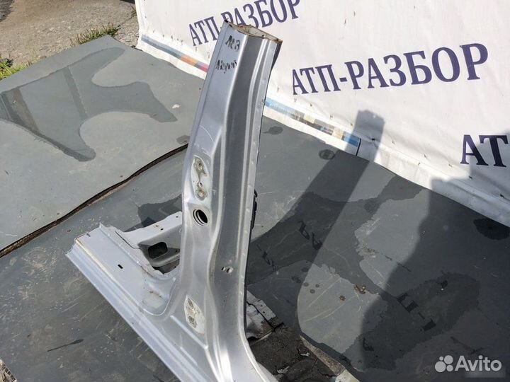 Средняя стойка левая Hyundai Accent 1999-2012