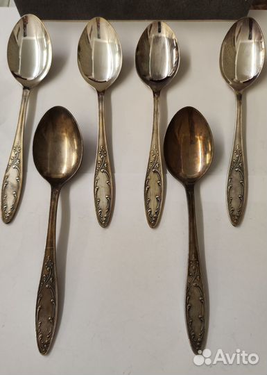 Мельхиоровые ложки, вилки, ножи