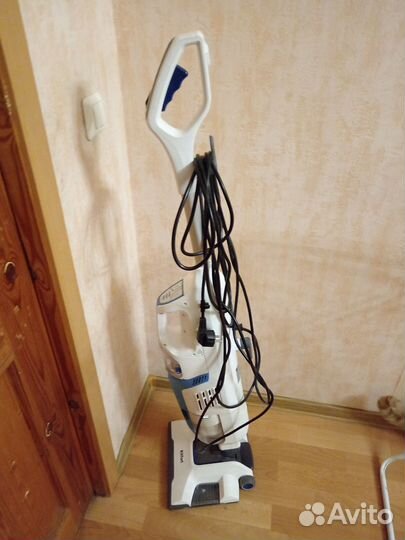 Вертикальный пылесос