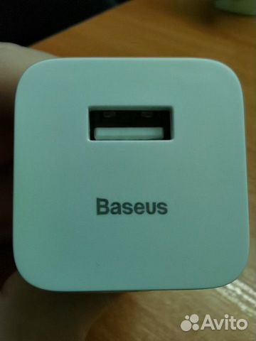 Быстрое зарядное устройство Baseus QC 3.0