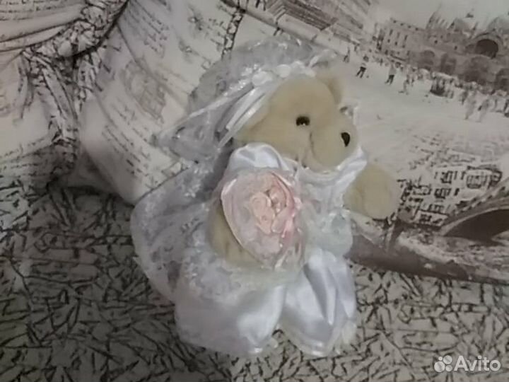 Мягкие игрушки Медведи в домике