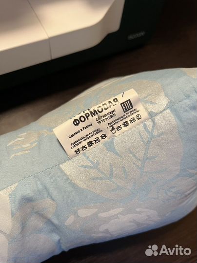 Подушка валик новая