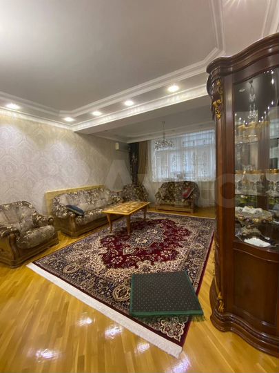 4-к. квартира, 138 м², 7/8 эт.