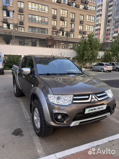 Mitsubishi L200 2.5 AT, 2014, 280 000 км