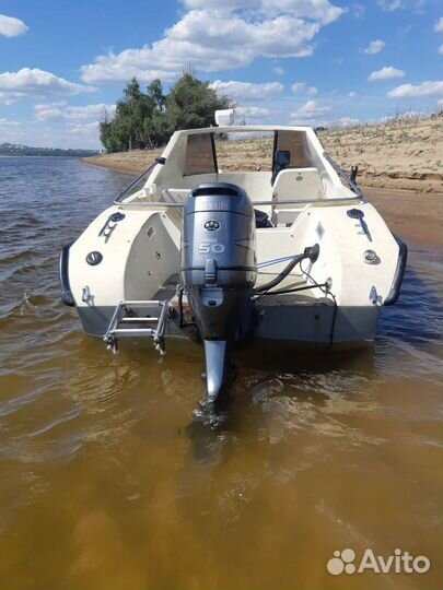 Моторное судно