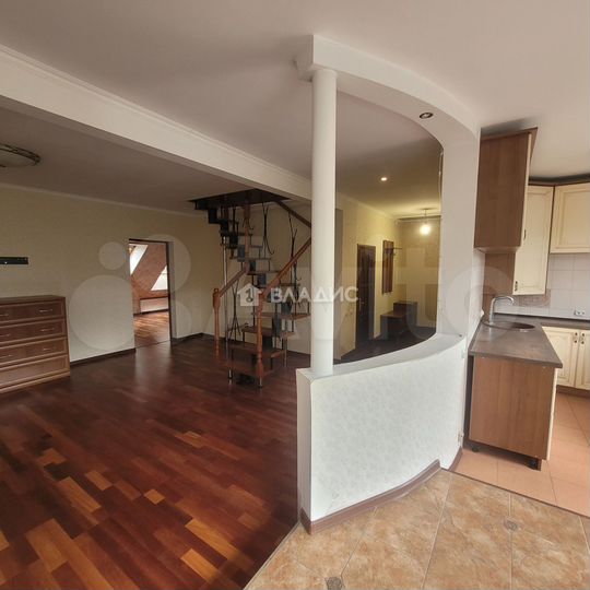 5-к. квартира, 157,4 м², 4/4 эт.