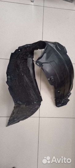 Подкрылок передний правый mazda3 2009
