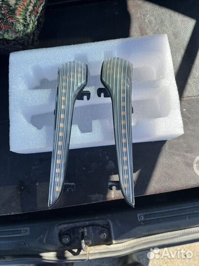 Повторитель поворота в зеркало granta