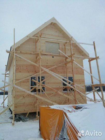 Бригада строителей