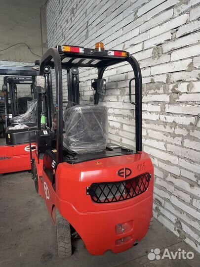 Вилочный погрузчик EP Equipment CPCD15, 2023