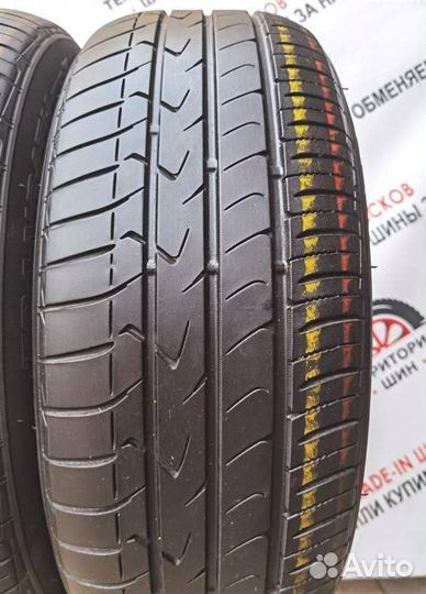 Toyo Tranpath MPZ 215/60 R17 96H
