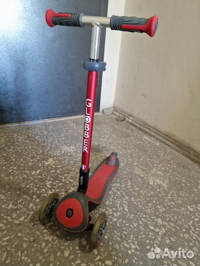 Самокат трехколесный globber