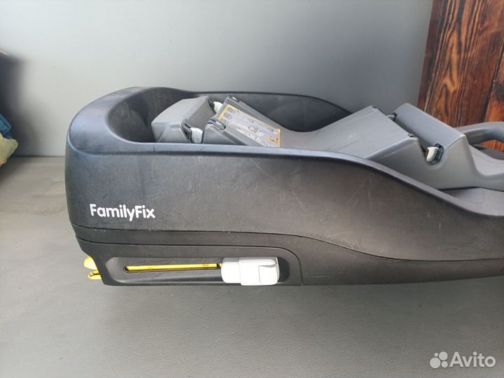 Автолюлька maxi cosi с базой isofix