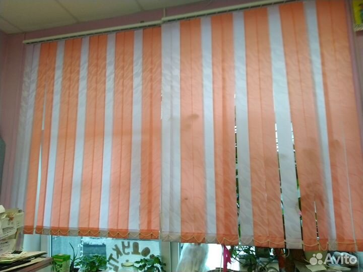 Дверь,вывеска,шторы,сетки для ларя