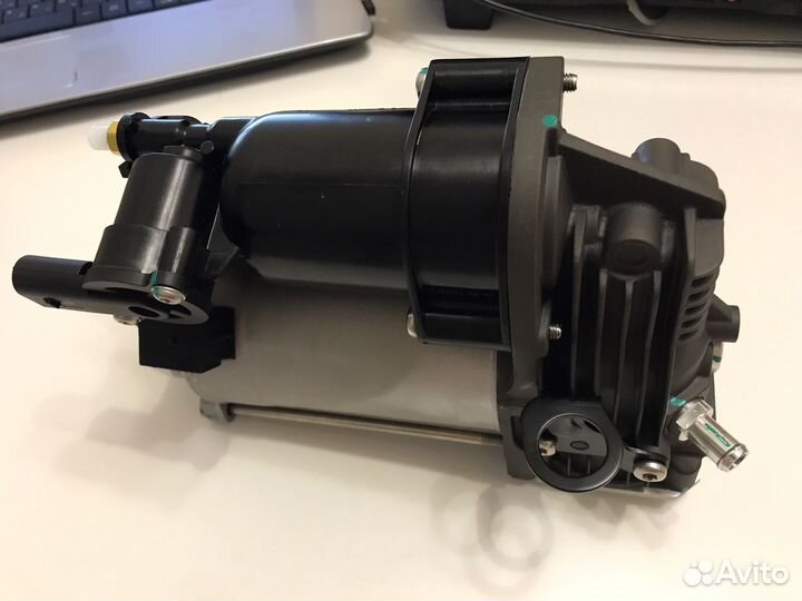 Компрессор пневмоподвески Mercedes-Benz W164