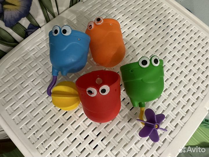 Игрушки для купания ванной одежда