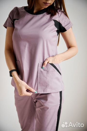 Медицинский костюм новый