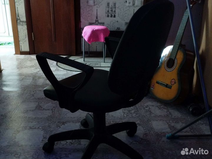 Компьютерный стул