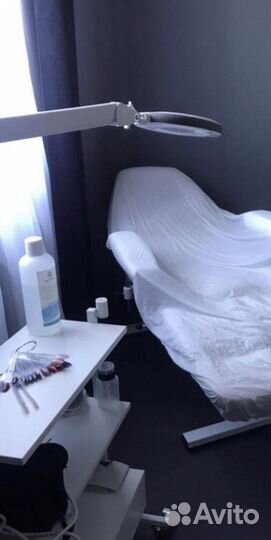 Косметологический столик
