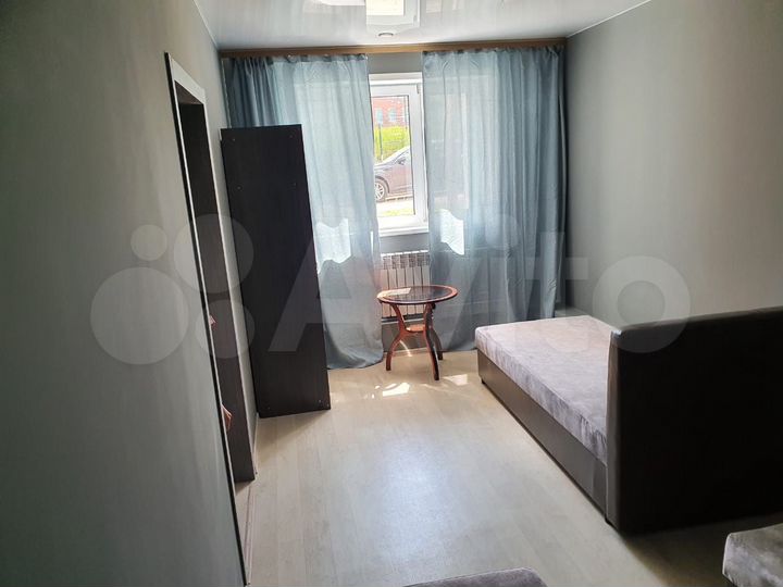 2-к. квартира, 55 м², 1/9 эт.