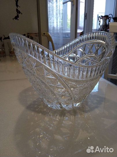 Хрустальная ваза