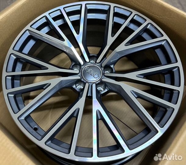 Новые кованые диски на для Audi Ауди A7 A8 R20