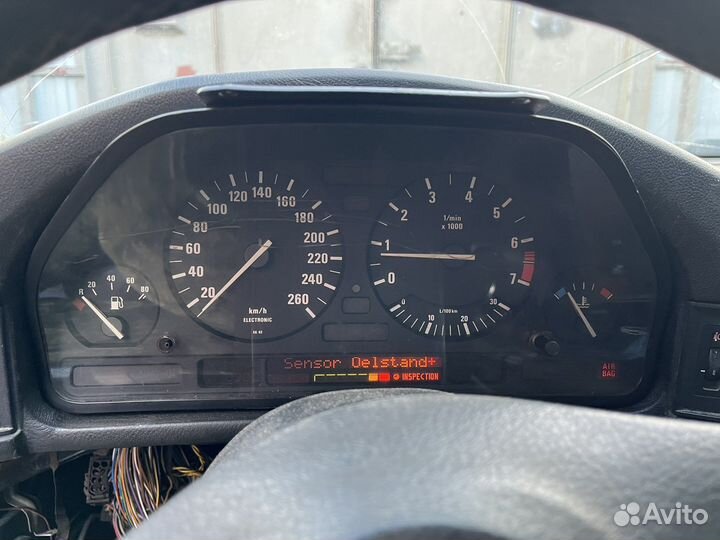 High приборка синезадая BMW 5 E34