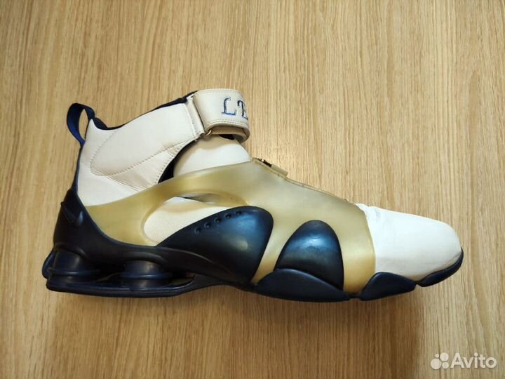 Nike shox stunner sales