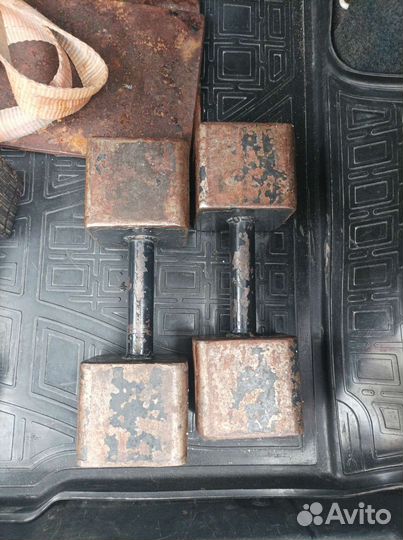 Гантели 15кг(2шт) 8 кг- (2шт) + броня для турника