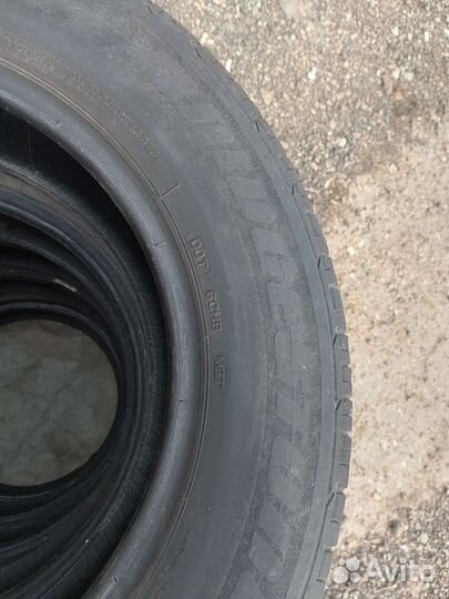Bridgestone Dueler H/P Sport 215/65 R16