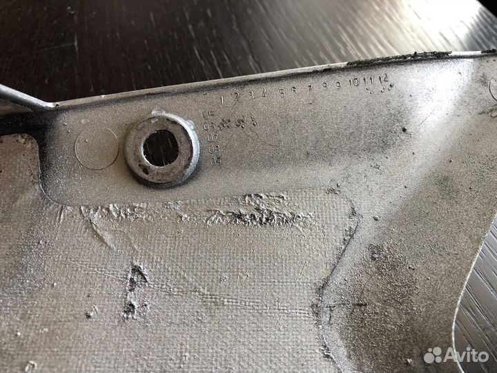 Плуг(правая сторона) на Suzuki gsx-r600 k6-k7