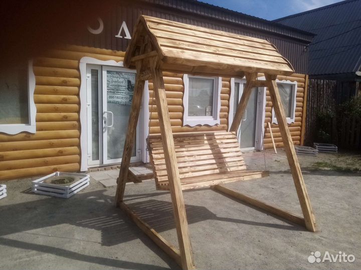 Садовые качели из дерева