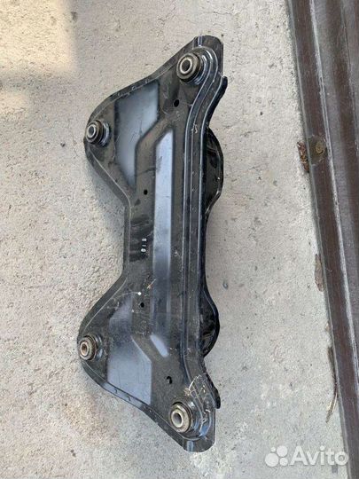 Задняя балка Сантафе SantaFe Jac Reln c190