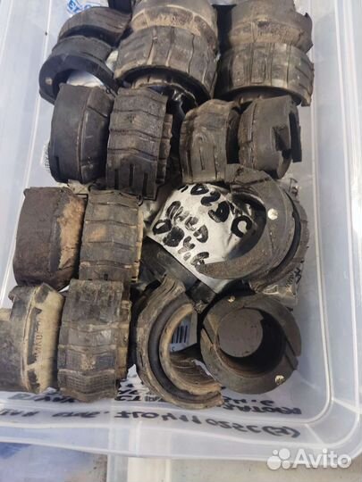 Втулки стабилизатора VW Туарег Audi Q7 Каен